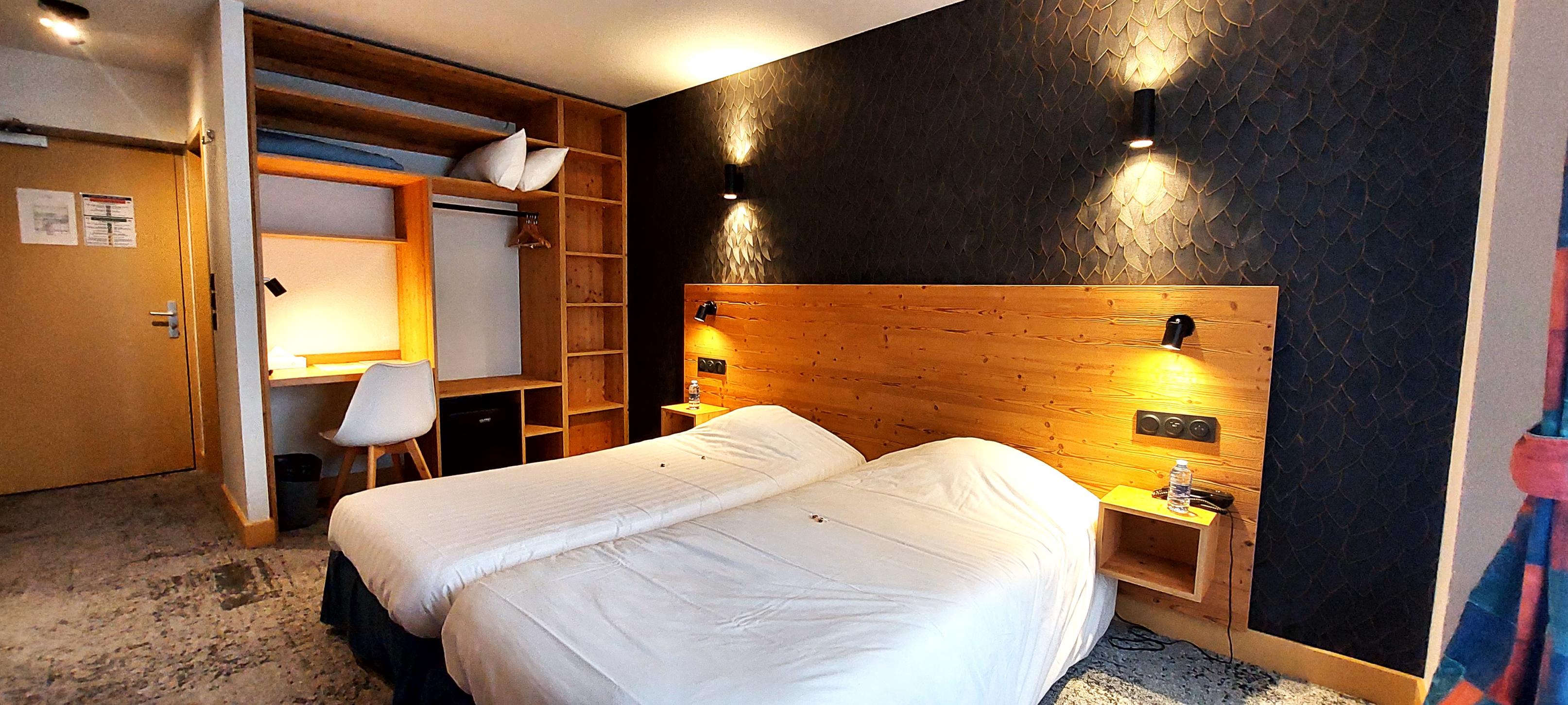 Habitación dúo estándar Hotel Les Bruyères, vista interior, Alpe d’Huez