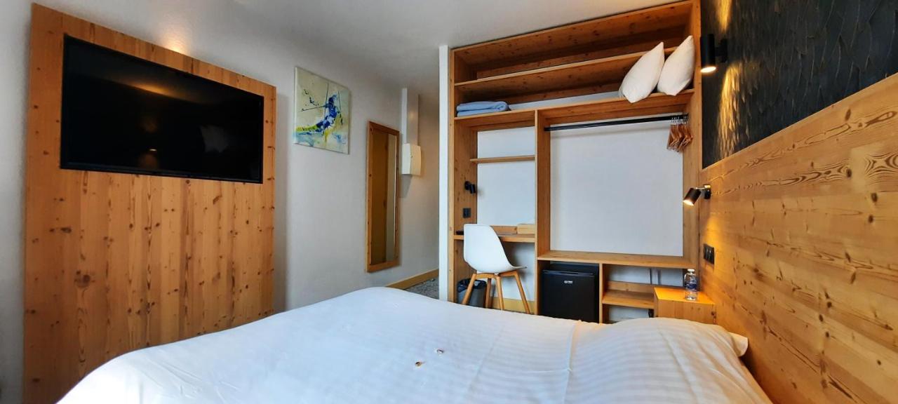 Habitación panorámica Hotel Les Bruyères, baño, Alpe d’Huez